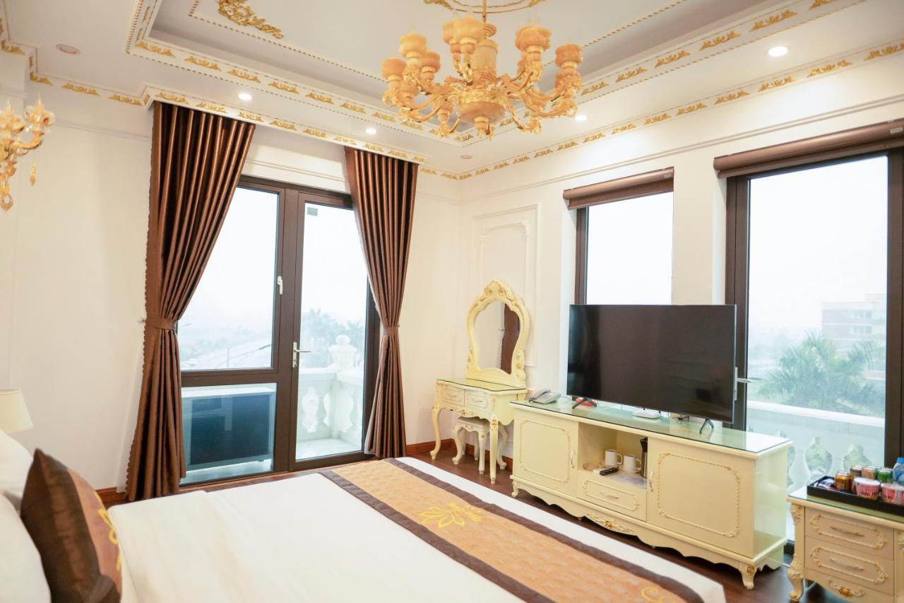 Khach San Hoa Dong Hotel Phu Ly Екстериор снимка